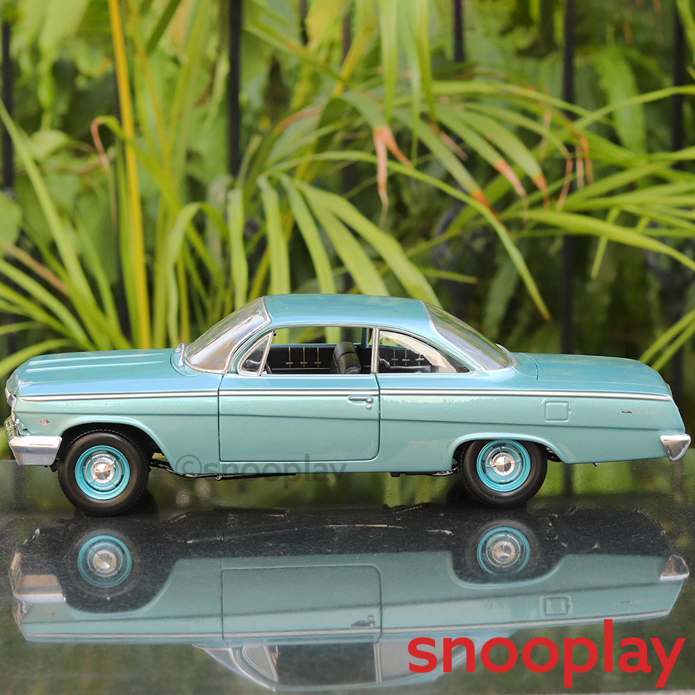 Original Licensed 1962 Chevrolet Bel Air Toy Car with Openable Parts and Adjustable Front Wheels (Scale 1:18)