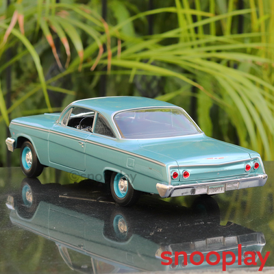 Original Licensed 1962 Chevrolet Bel Air Toy Car with Openable Parts and Adjustable Front Wheels (Scale 1:18)