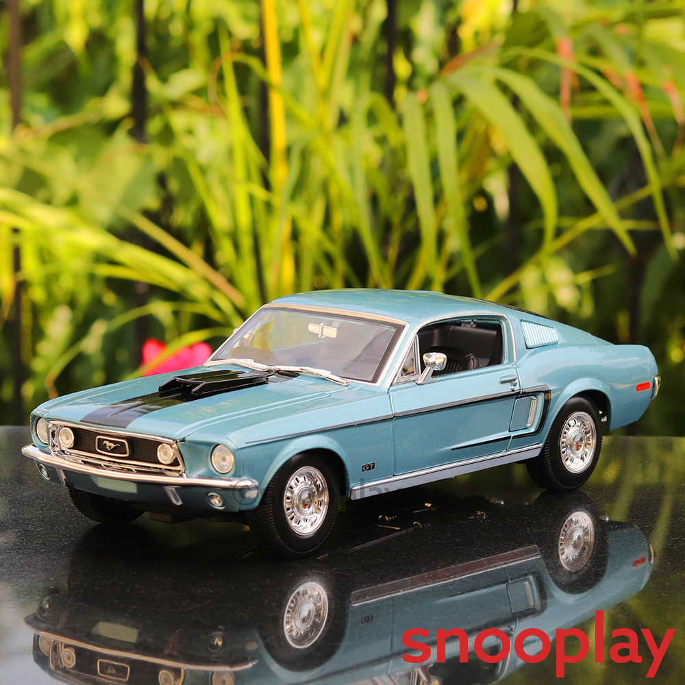 Original Licensed 1968 Ford Mustang GT Cobra Jet Toy Car with Openable Parts and Adjustable Front Wheels (Scale 1:18)