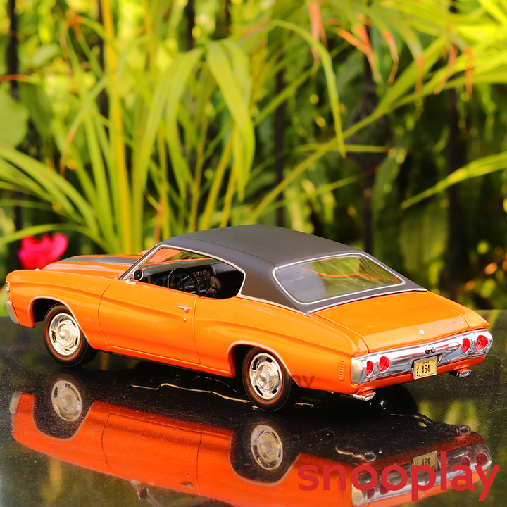 Original Licensed 1971 Chevrolet Chevelle SS 454 Sport Toy Car with Openable Parts and Adjustable Front Wheels (Scale 1:18)