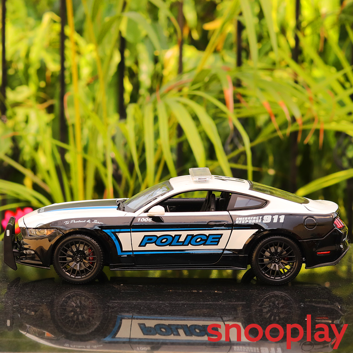 Original Licensed 2015 Ford Mustang GT Toy Car with Openable Parts and Adjustable Front Wheels (Scale 1:18)