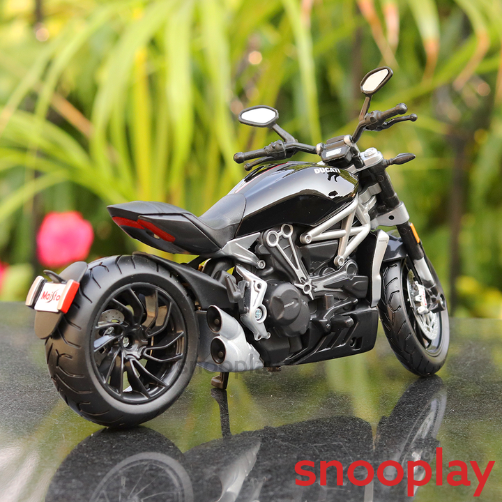 Original Licensed Diecast Ducati X Diavel S Toy Bike (1:12 Scale)