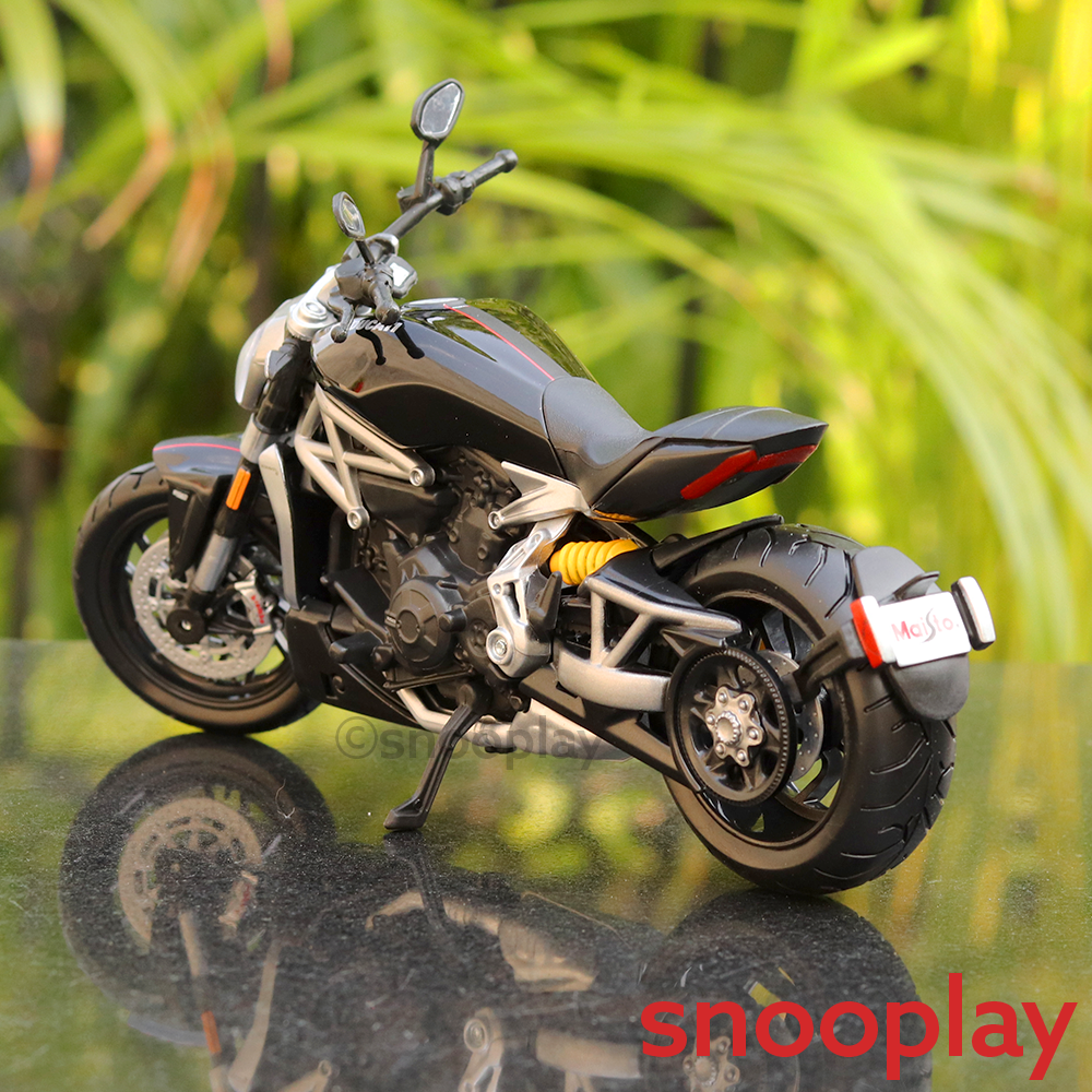 Original Licensed Diecast Ducati X Diavel S Toy Bike (1:12 Scale)