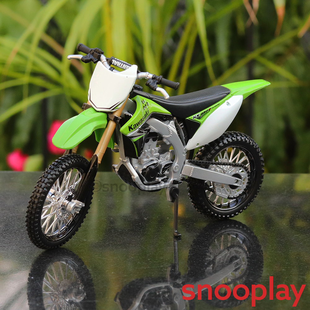 Original Licensed Diecast Kawasaki KX 450F Toy Bike with Movable Stand Geer (1:12 Scale)