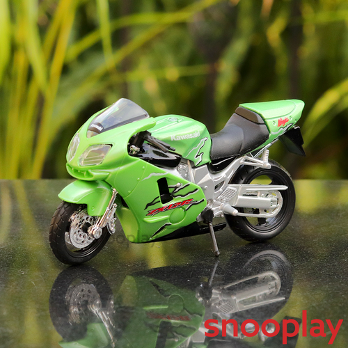 Maisto Original Licensed Diecast Kawasaki Ninja ZX-12R Toy Bike (1:18 Scale)