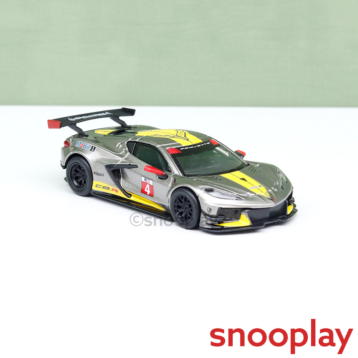 Bburago Original 2020 Chevrolet Corvette C8.R Licensed Diecast Car | 1:43 Scale (14 Years till Grown Ups)