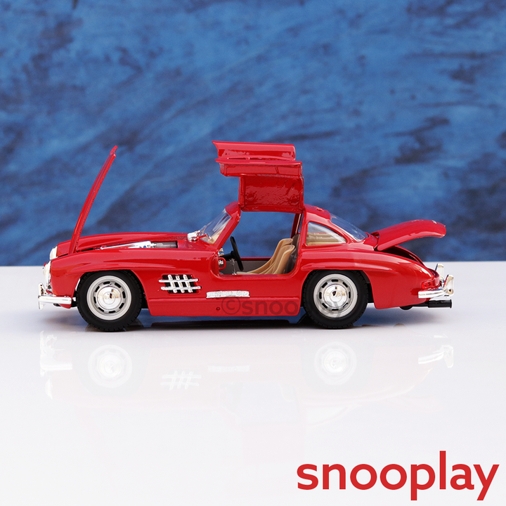 Original Mercedes-Benz 300 SL (1954) Licensed Diecast Car with Openable Doors | 1:24 Scale Model (14 Years Till Grown Ups)