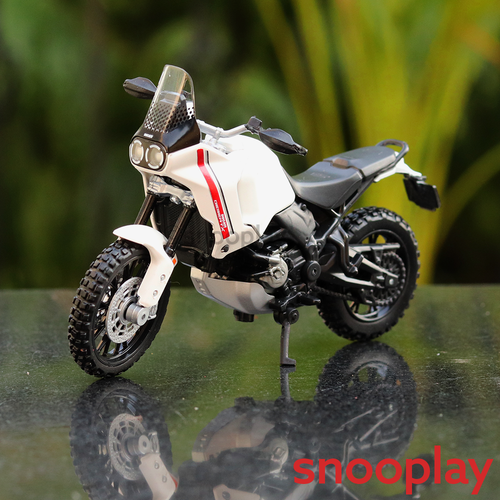 Maisto Original Licensed Ducati DesertX Diecast Bike | 1:18 Scale (14 Years till Grown Ups)