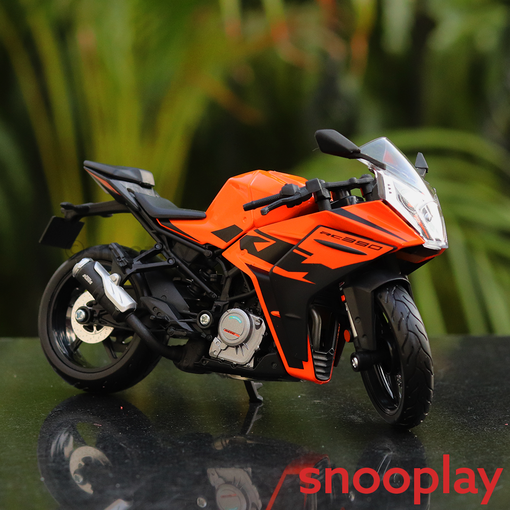 Original and Licensed KTM RC 390 Bike (1:12 Scale) Model