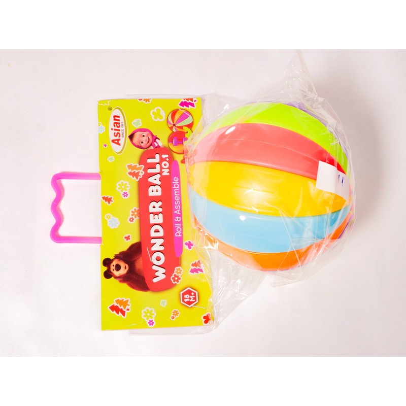 Wonder Ball no.1 - Masha and Bear (Assorted Colours)