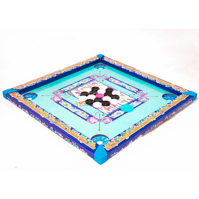 Shinchan Carrom Board (Assorted Colours)