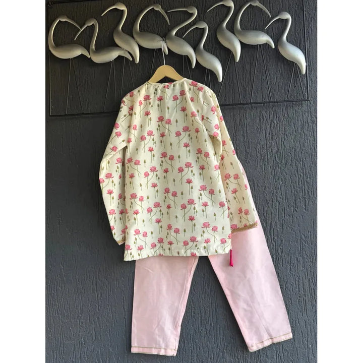 The Little Tales Off White Lotus Print Kurta Pyjama Set