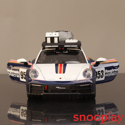 Licensed Porsche 911 Dakar | 1:24 Scale Model