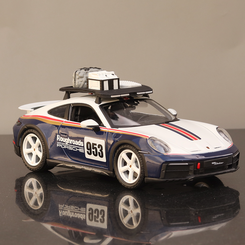 Bburago Licensed Porsche 911 Dakar | 1:24 Scale Model