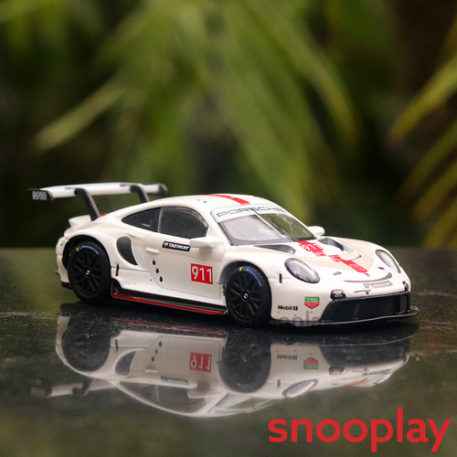 Bburago  Original and Licensed Porsche 911 RSR Diecast Car | 1:43 Scale