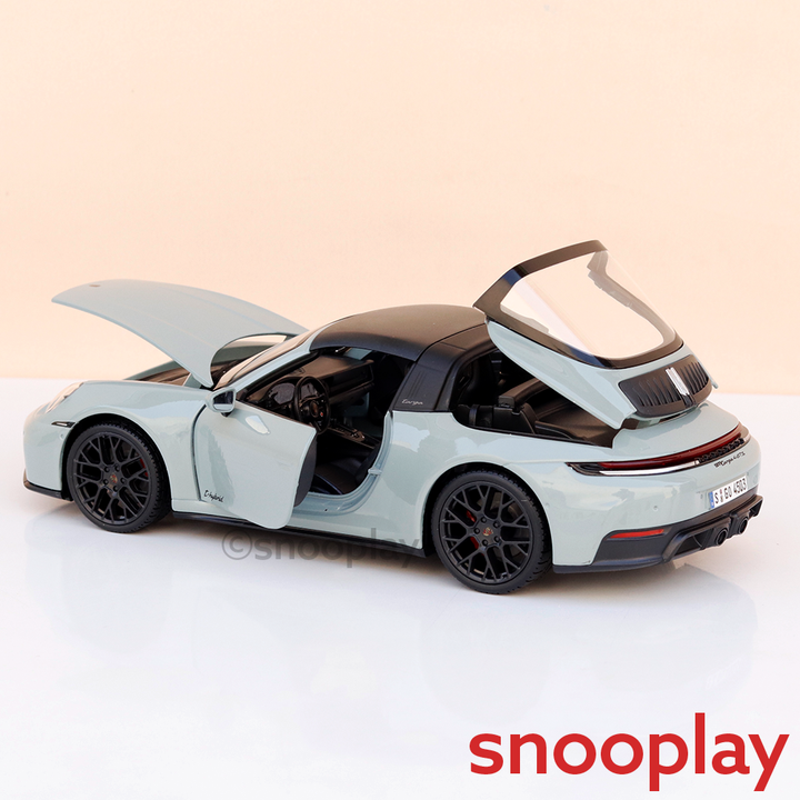 Maisto Original Porsche 911 Targa 4 GTS (992.2) Licensed Diecast Car | 1:18 Scale (14 Years till Grown Ups)