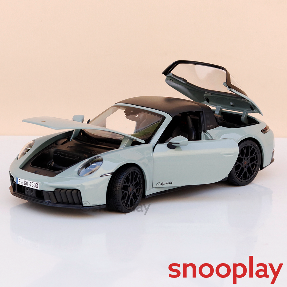 Maisto Original Porsche 911 Targa 4 GTS (992.2) Licensed Diecast Car | 1:18 Scale (14 Years till Grown Ups)