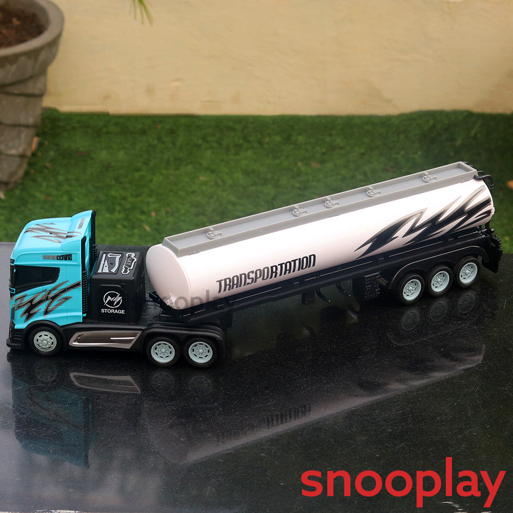 RC Transport Tanker Truck with Movable Driver's Cabin (1:16 Scale) - Assorted Colours