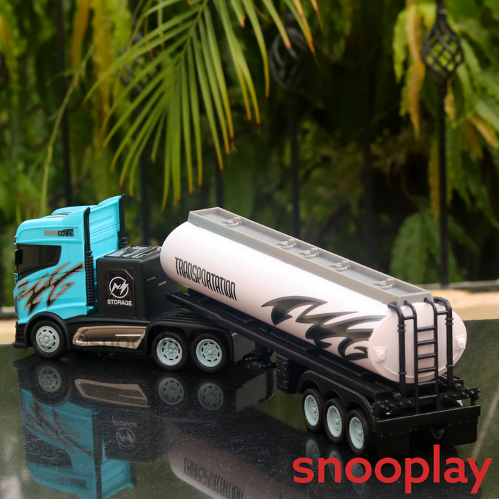 RC Transport Tanker Truck with Movable Driver's Cabin (1:16 Scale) - Assorted Colours