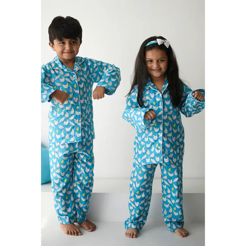 Story Tailor Hen that Laid Golden Egg Theme Sleepwear