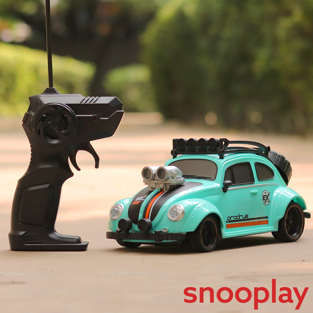 Remote Control  Resembling Beetle Vintage Car | 1:16 Scale (5-14 Years)
