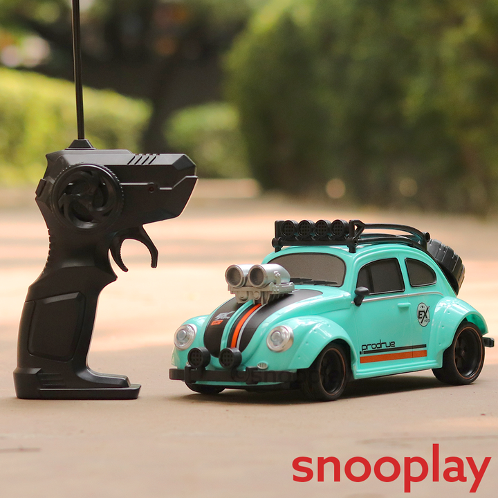 Remote Control  Resembling Beetle Vintage Car | 1:16 Scale (5-14 Years)