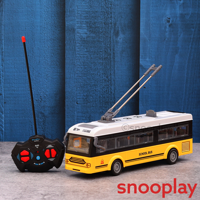 Remote Controlled City School Bus (Scale 1:30) - Assorted Colors and Designs