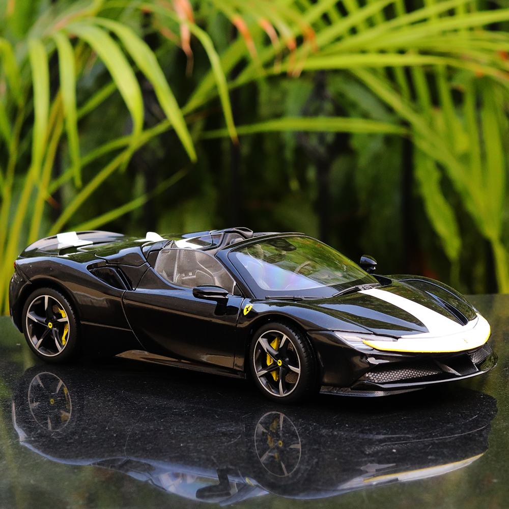 Bburago Official Licensed Diecast SF90 Spider Ferrari with Openable Parts (Scale 1:18) - COD Not Applicable