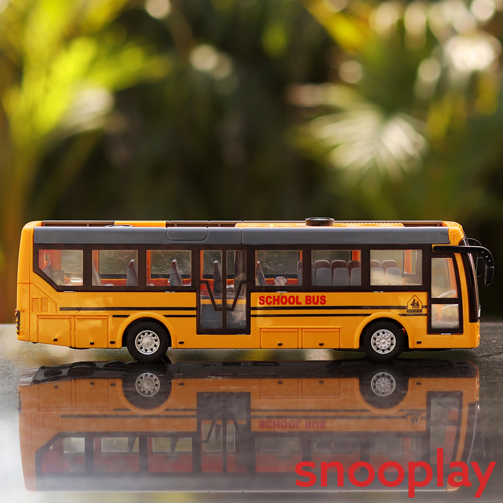 Remote Controlled City School Bus (Scale 1:30) - Assorted Colors and Designs