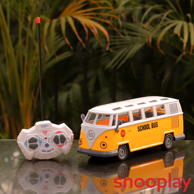 Remote Controlled City School Bus (Scale 1:30) - Assorted Colors and Designs