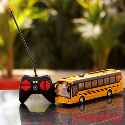 Remote Controlled City School Bus (Scale 1:30) - Assorted Colors and Designs