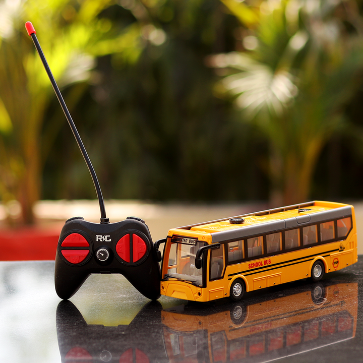 Remote Controlled City School Bus (Scale 1:30) - Assorted Colors and Designs