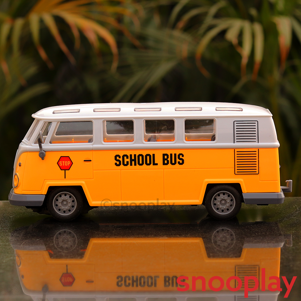 Remote Controlled City School Bus (Scale 1:30) - Assorted Colors and Designs