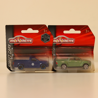 Set of 2 Licensed Diecast Street Cars [MJ 20] - Toyota Hilux Revo , Isuzu D-max