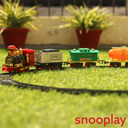 Smoke Engine Toy Train Trackset with Light & Sound - 12 Pieces (3-6 Years)
