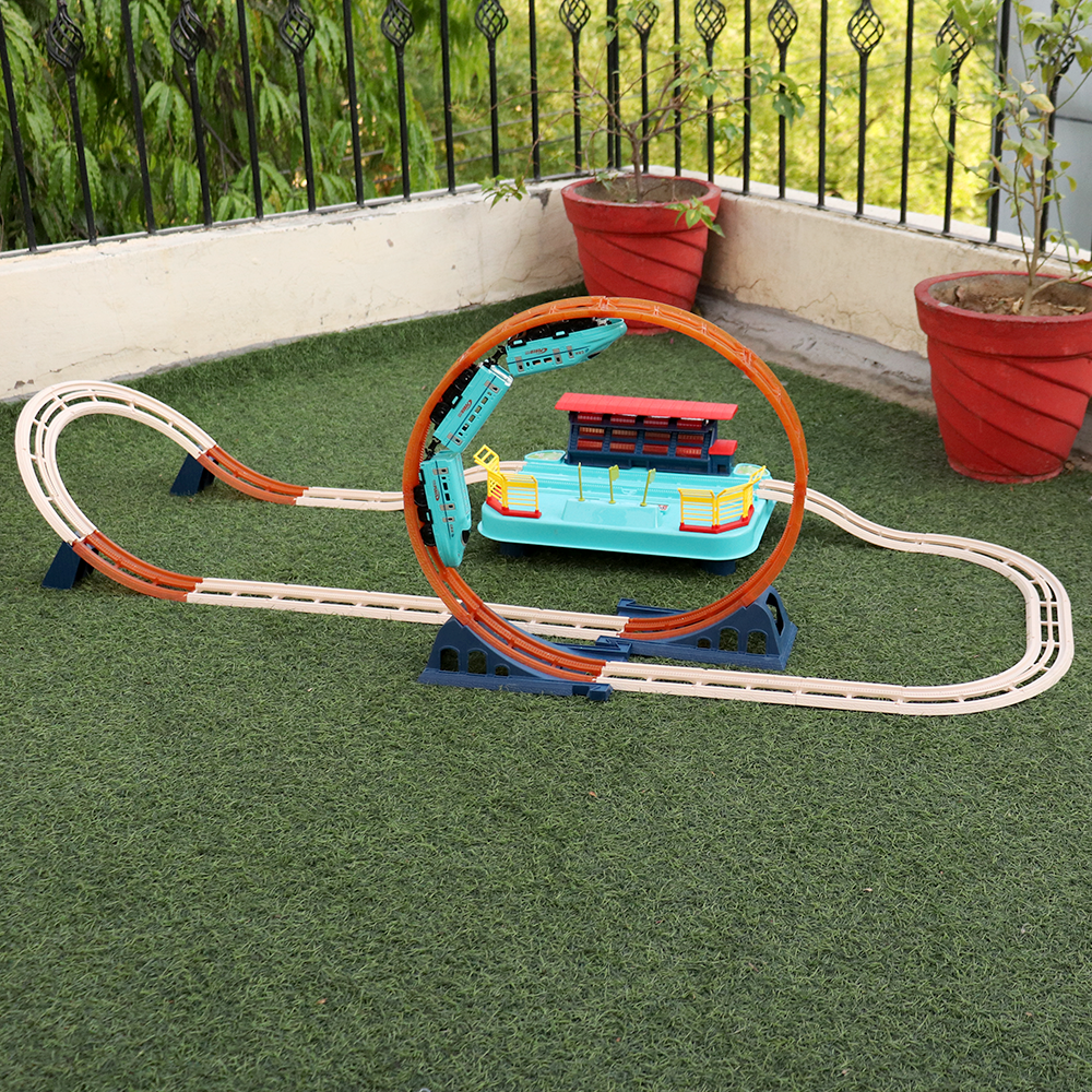 Luxury Track City Playset | 50 Pieces