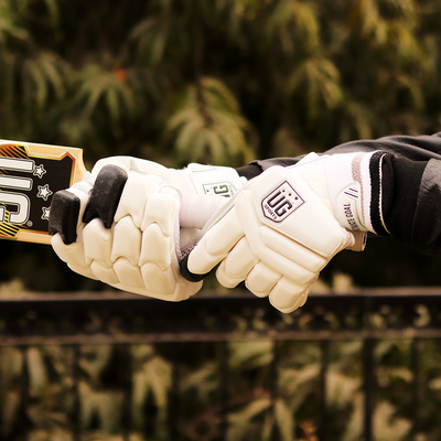 Super Leather Black Batting Gloves | 9-12 Years