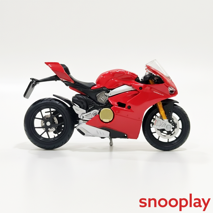 Bburago Original Ducati Panigale V4 Licensed Diecast Bike | 1:18 Scale (14 Years till Grown Ups)