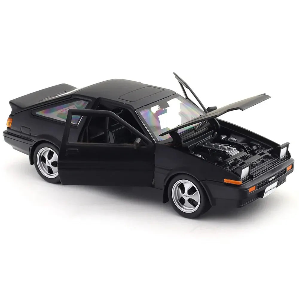 Maisto Original Toyota Sprinter Trueno AE86 Licensed Diecast Car | 1:24 Scale (14 Years till Grown Ups)