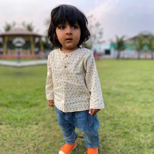 Whitewater Cotton Kurta and Indigo Checks Pajama Pants Set | Indigo Raidana