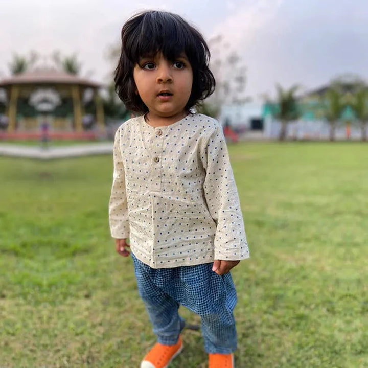 Whitewater Cotton Kurta and Indigo Checks Pajama Pants Set | Indigo Raidana