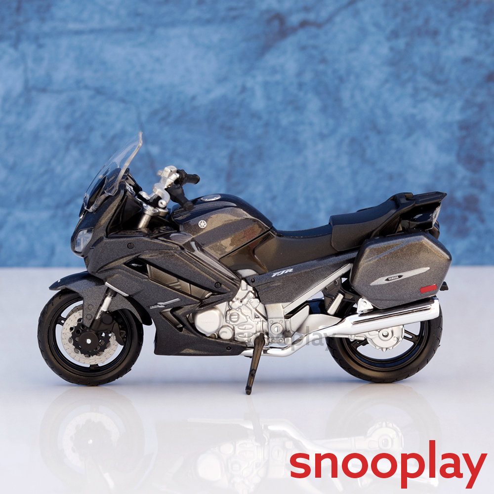 Bburago Original Yamaha FJR 1300 AS Licensed Diecast Bike | 1:18 Scale Model (14 Years Till Grown Ups)