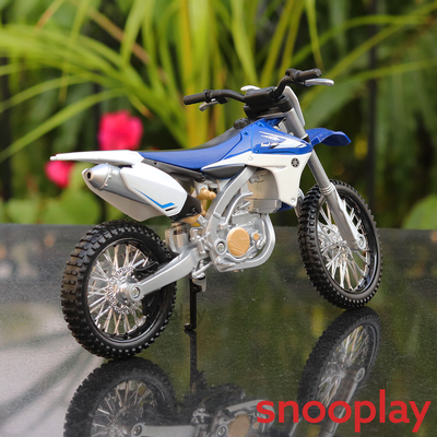 Original Licensed Diecast Yamaha YZ450F Toy Bike with Movable Stand Geer (1:12 Scale)