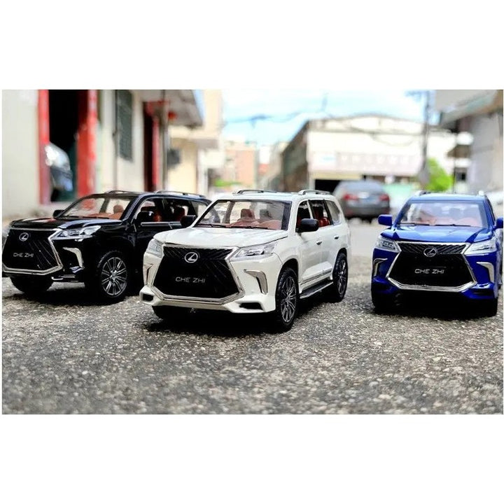 Resembling 1:24 Scale Diecast LX570 Car Metal Car Metal Die Cast Model Car Pull Back Toy Car