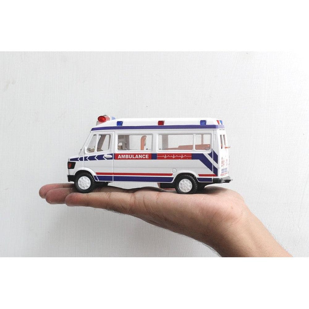 Centy TMP Ambulance Pull Back Toy (1-4 Years) | Assorted Colors