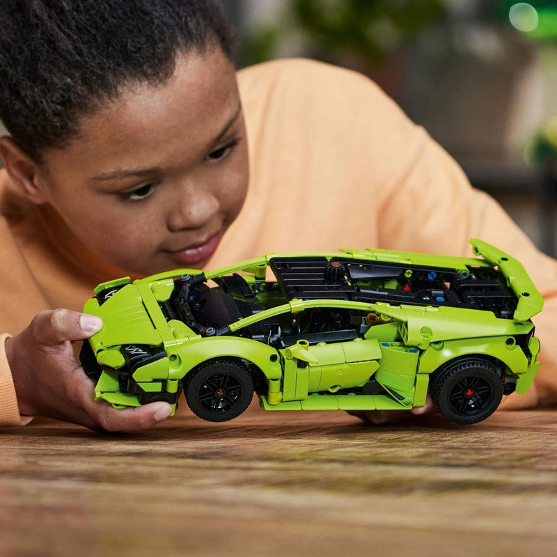 LEGO Lamborghini Huracán Tecnica (806 Pieces)