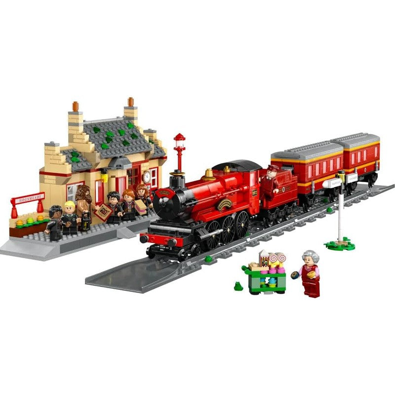 LEGO Harry Potter 76423 - Hogwarts Express Train Set with Hogsmeade Station (1,074 Pcs)