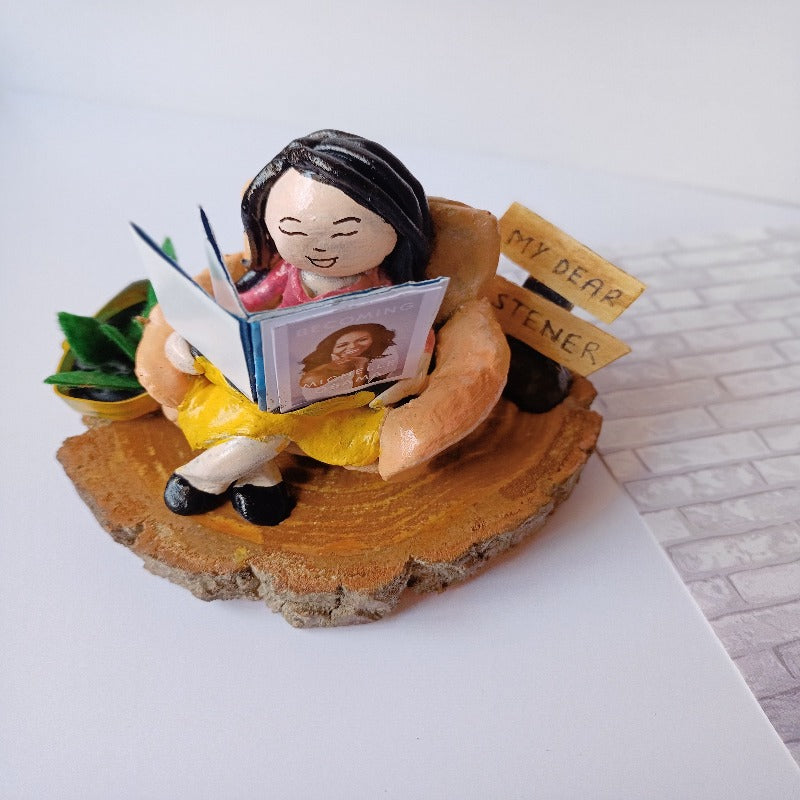 Reader Girl Custom Miniature Table Top for Readers | Gender Customisation Available (COD Not Available)