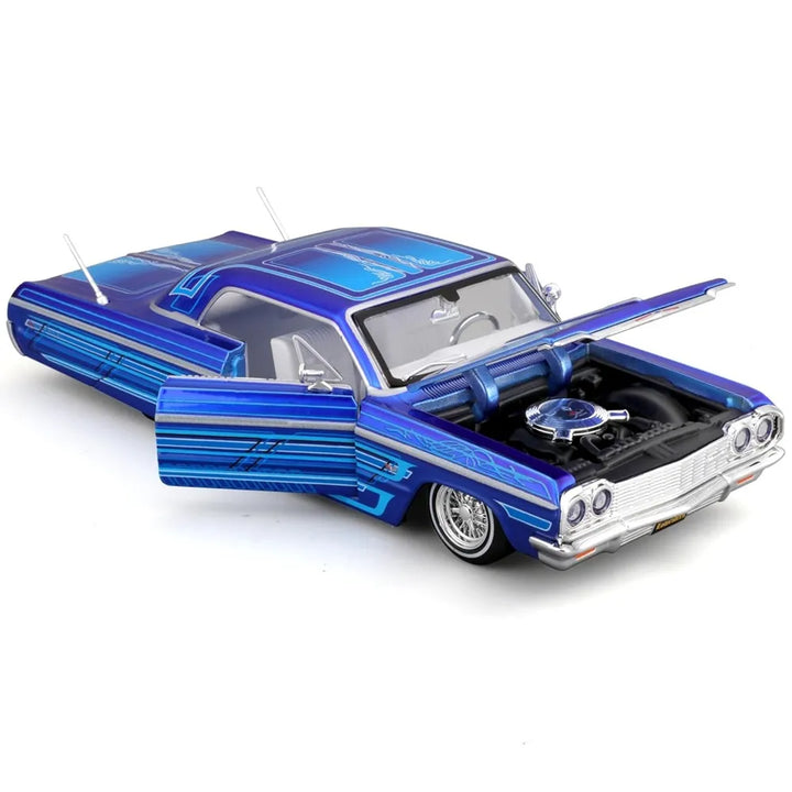 Maisto Original 1964 Chevrolet Impala SS Licensed Diecast Car | 1:24 Scale Model (14 Years till Grown Ups)