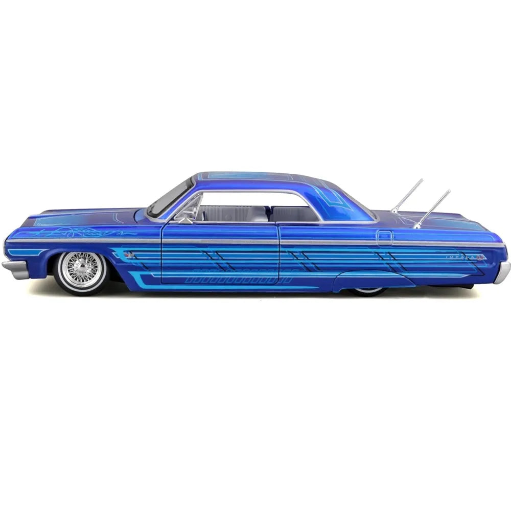 Maisto Original 1964 Chevrolet Impala SS Licensed Diecast Car | 1:24 Scale Model (14 Years till Grown Ups)